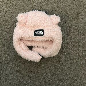 North Face Baby Bear Suave Beanie. 0-6 Months